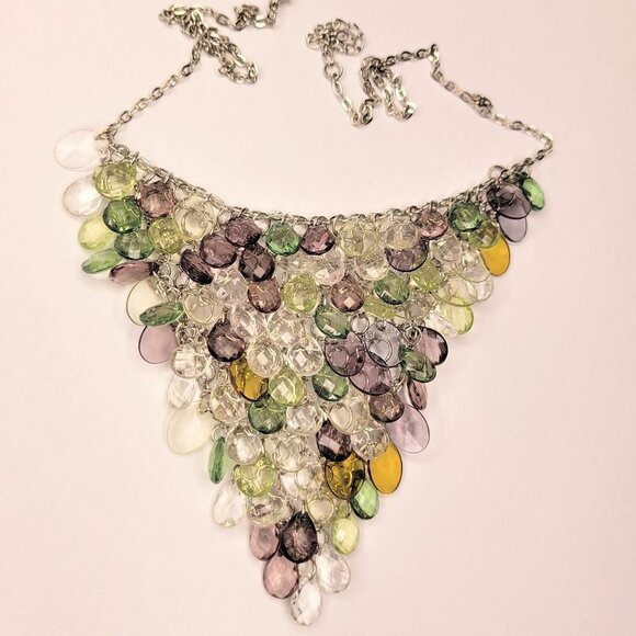 Waterfall Necklace Green and Clear Lucite Bead Bib Necklace - Picture 2 of 8